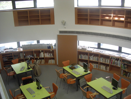Biblioteca 08-03-05 006